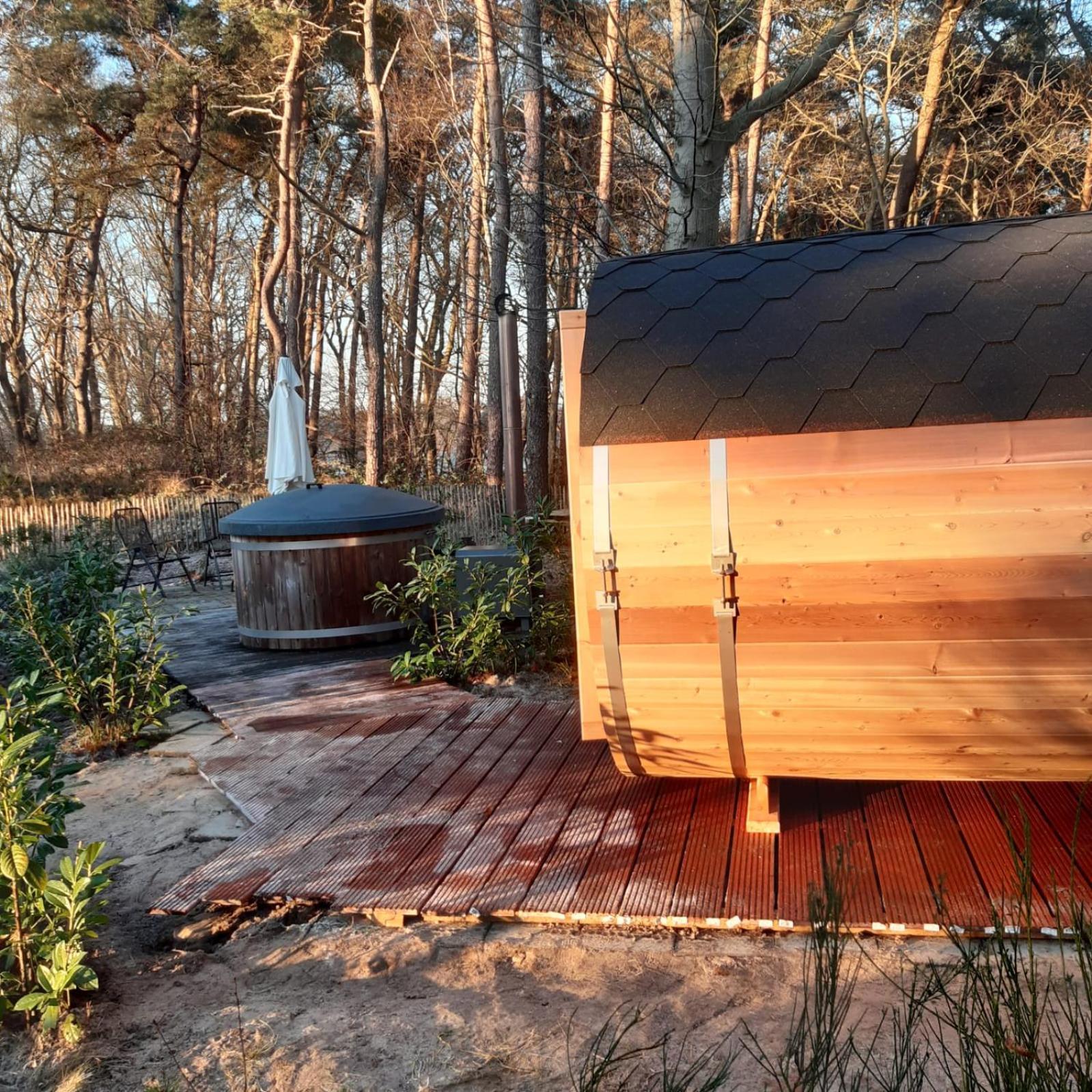 Vakantiehuis Met Hottub En Barrelsauna Оммен Номер фото